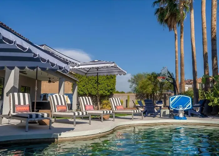 Ferienhaus Sleeps 16 Pool Hot Tub Sport Court Game *