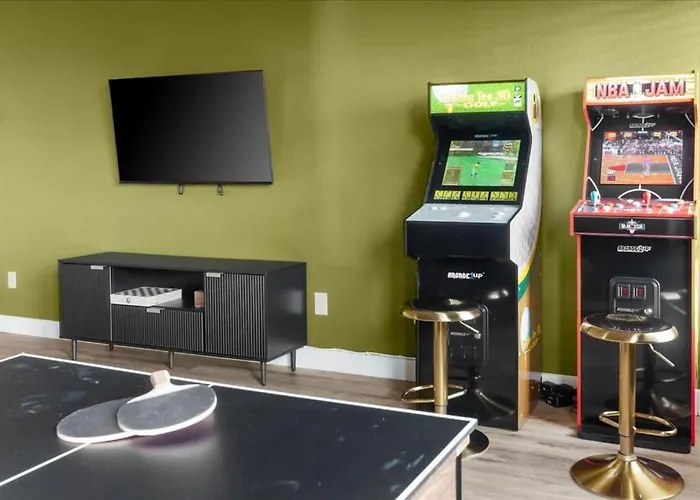 Ferienhaus Sleeps 16 Pool Hot Tub Sport Court Game Peoria