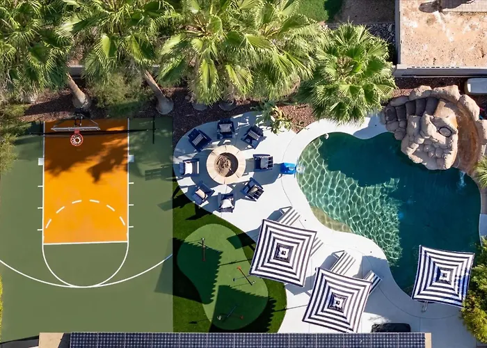Ferienhaus Sleeps 16 Pool Hot Tub Sport Court Game